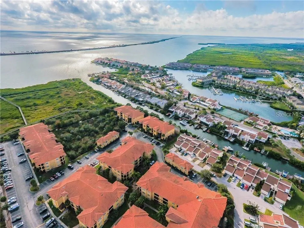 4345 BAYSIDE VILLAGE DR #304, Tampa, FL 33615