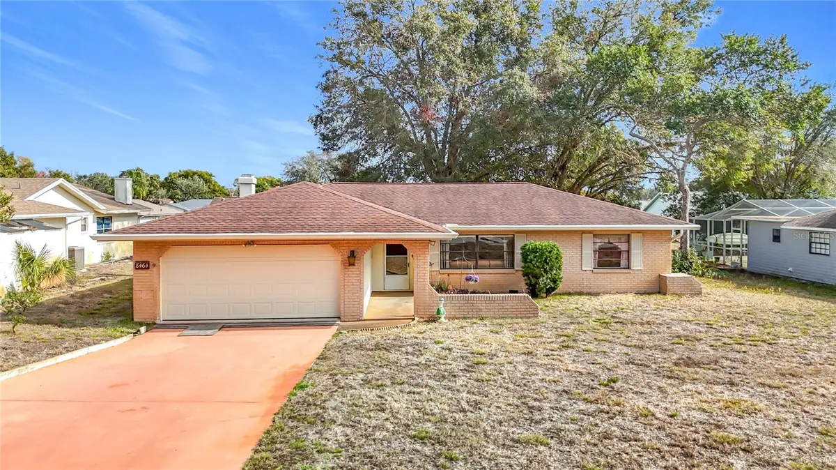 8464 DIRLENTON WAY, Weeki Wachee, FL 34613