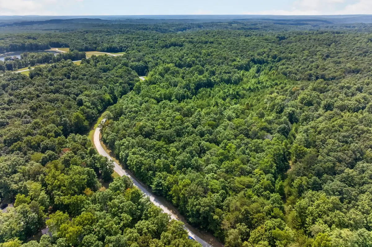 33 Hemlock Ln, Spencer, TN 38585