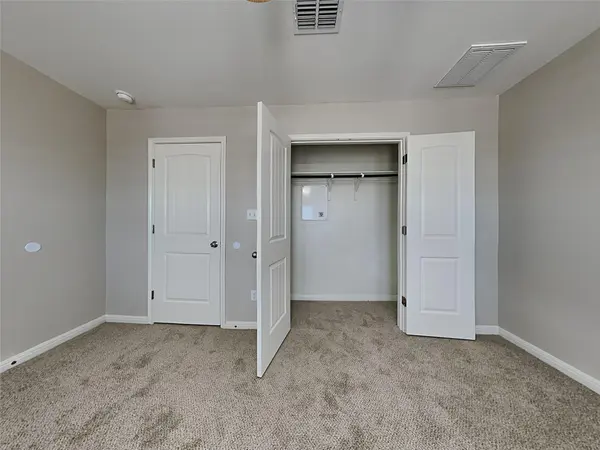 1052 Esplanade PKWY, San Marcos, TX 78666