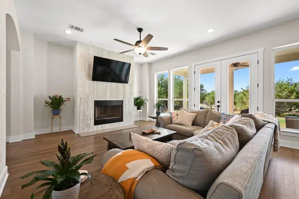 26 Persimmon Drive DR, Wimberley, TX 78676