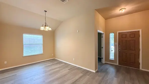 1473 Rainbow Parke DR, Round Rock, TX 78665