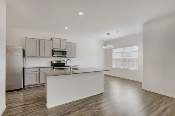 125 Guardian Angel CT, Jarrell, TX 76537