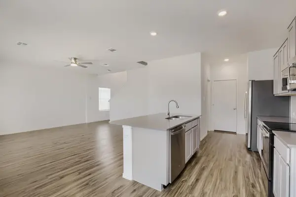 125 Guardian Angel CT, Jarrell, TX 76537