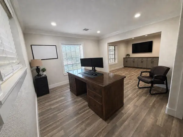 2209 9th ST, Marble Falls, TX 78654