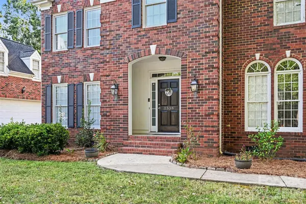 1538 Wickerby CT, Matthews, NC 28105