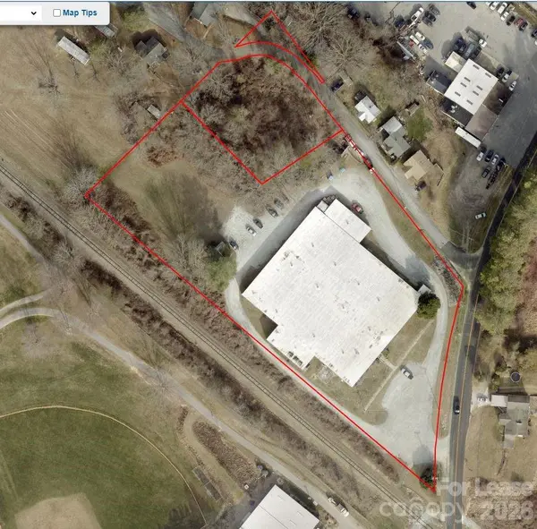 1495 N Main ST, Hendersonville, NC 28792