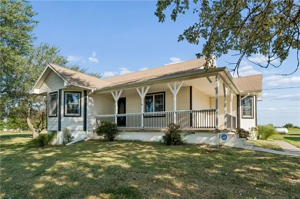 32130 W 363 ST, Osawatomie, KS 66064