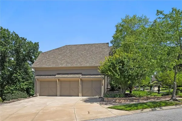 6001 N Cosby AVE, Kansas City, MO 64151