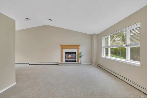 101 Lexington DR, Newburgh, NY 12550