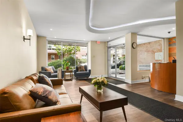 2 Washington SQ #5G, Larchmont, NY 10538