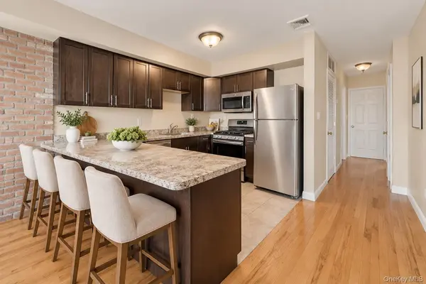 6 Pell PL #2, Bronx, NY 10464