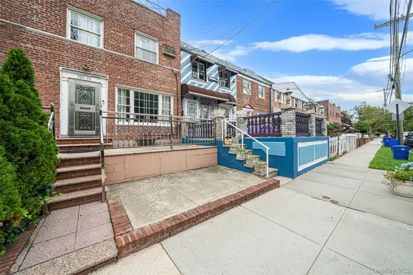 22603 141st AVE, Laurelton, NY 11413