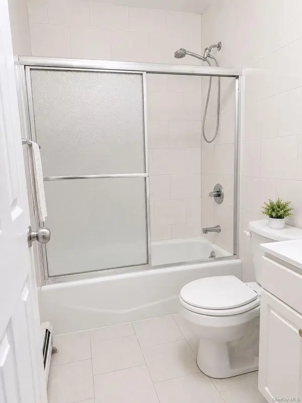 104-48 37th DR #4D, Corona, NY 11368