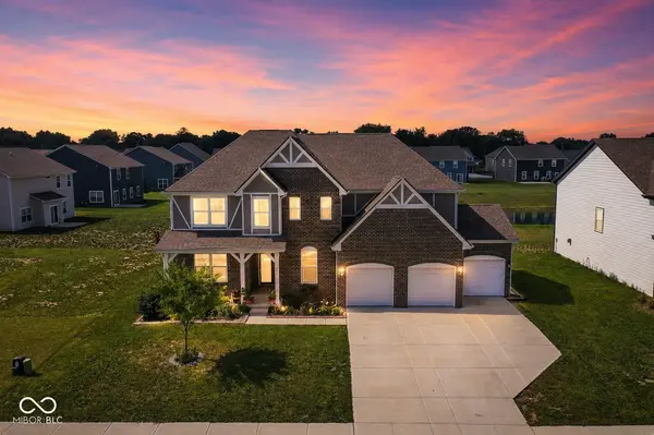 6475 Whitecap LN, Brownsburg, IN 46112