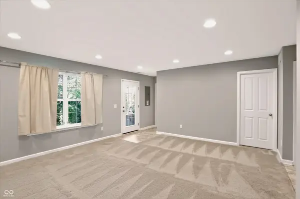 9056 Ramapo DR, Fishers, IN 46038