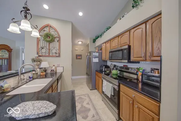 2981 Beckenham WAY, Greenwood, IN 46143
