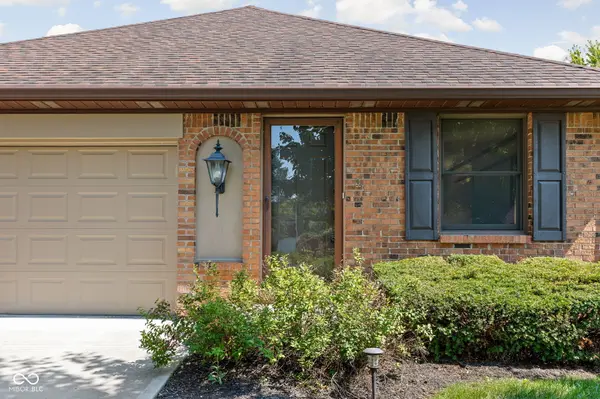 537 Eagle Crest DR, Brownsburg, IN 46112