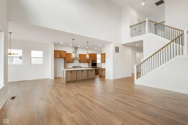 713 Robinson Farm WAY, Washington, IN 46074