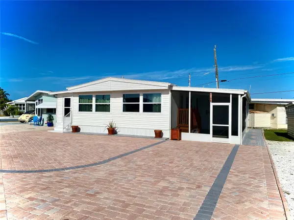 2105 OHIO AVE, Bradenton, FL 34207
