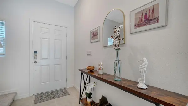 9068 DRIVEN SNOW ST, Sarasota, FL 34241