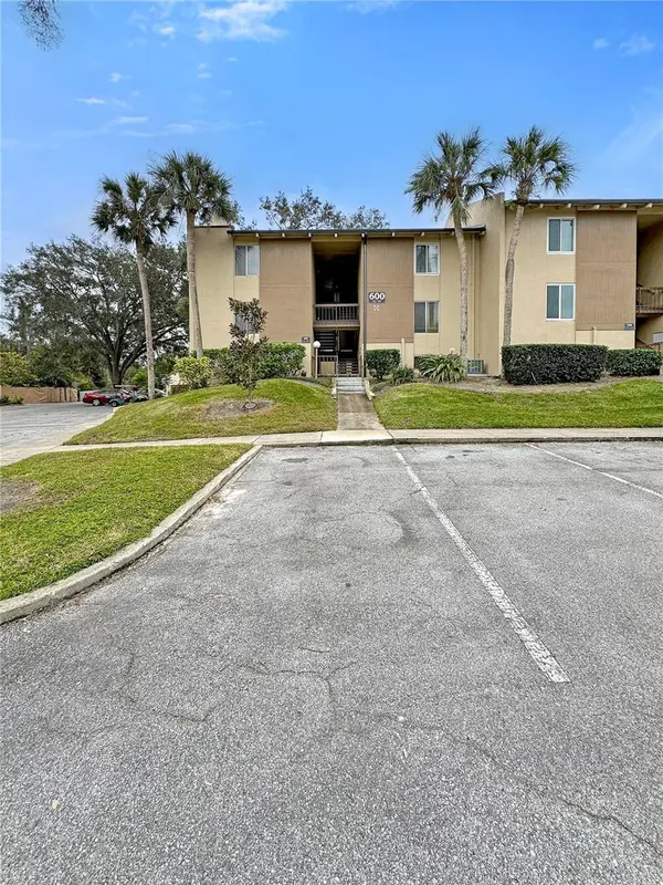 600 ORANGE DR #163, Altamonte Springs, FL 32701