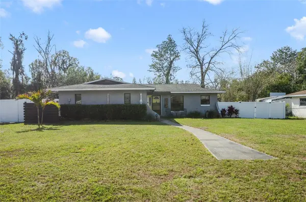 2244 E FLORENCE AVE, Deland, FL 32724