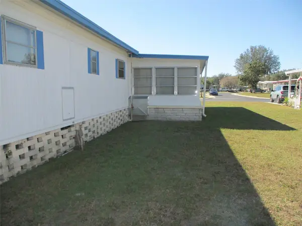 3718 CASTLE DR, Zephyrhills, FL 33540