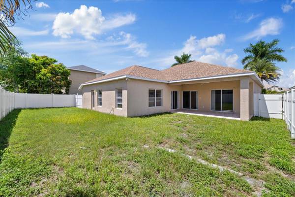 1833 MIRA LAGO CIR, Ruskin, FL, 33570 photo 38
