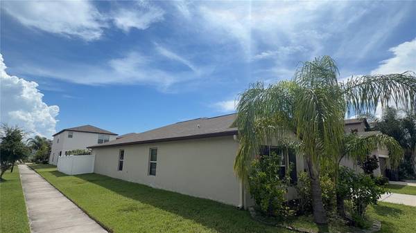 7419 ROSY PERIWINKLE CT, Tampa, FL 33619