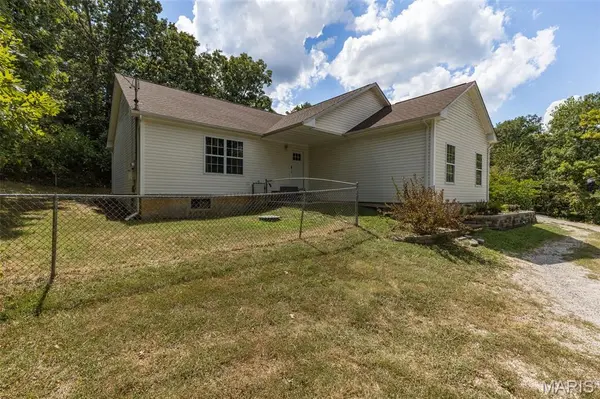 2934 Marathon DR, De Soto, MO 63020