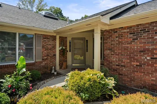 14141 Baywood Villages DR, Chesterfield, MO 63017