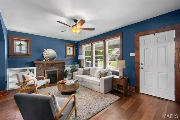 5445 Finkman ST, St Louis, MO 63109