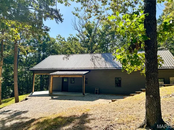 10168 Ayres RD, Potosi, MO 63664