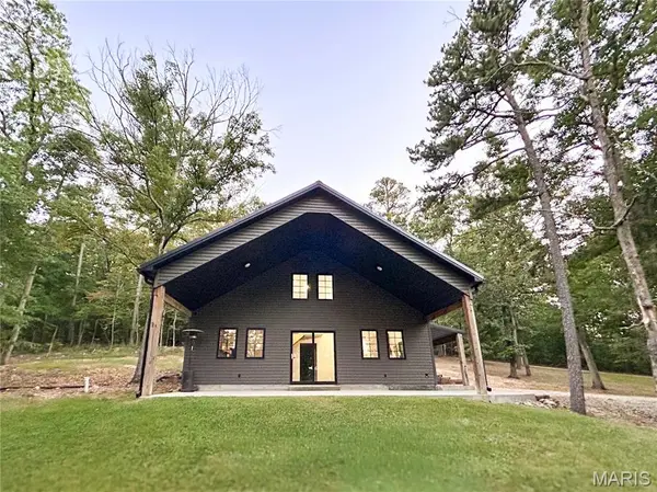 10168 Ayres RD, Potosi, MO 63664