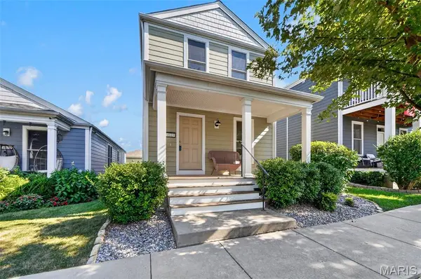 4009 Broad ST, St Charles, MO 63301