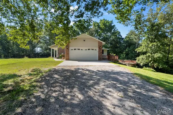 221 Bella Oaks LN, Jackson, MO 63755