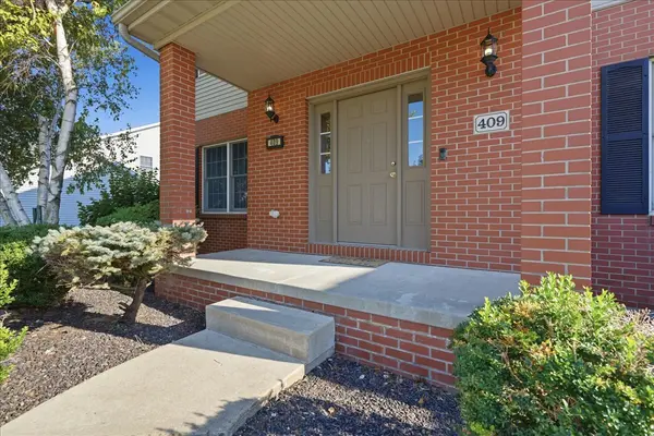 409 Whispering Pines Cc LN, Normal, IL 61761