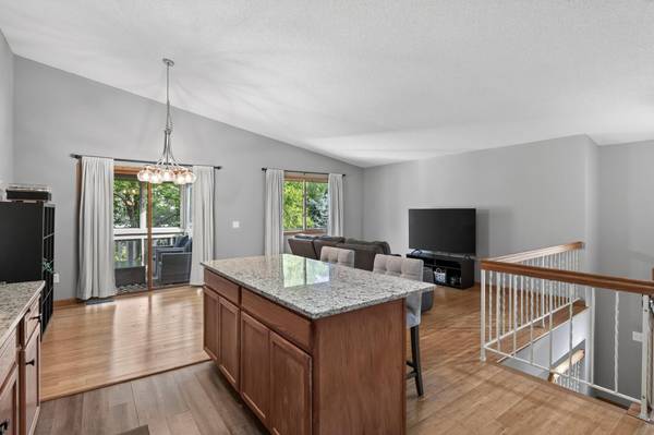 6865 Romeo RD, Woodbury, MN 55125