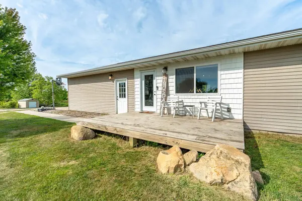 18613 Peninsula TRL, Battle Lake, MN 56515