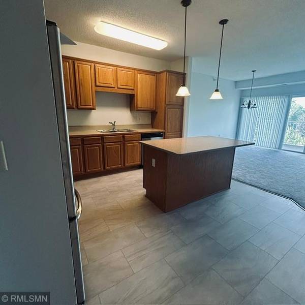 8341 Lyndale AVE S #419, Bloomington, MN 55420