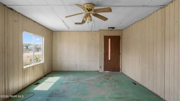 20572 E Concho LN, Mayer, AZ 86333