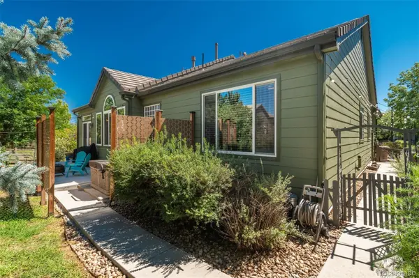 17807 E Oakwood LN, Aurora, CO 80016