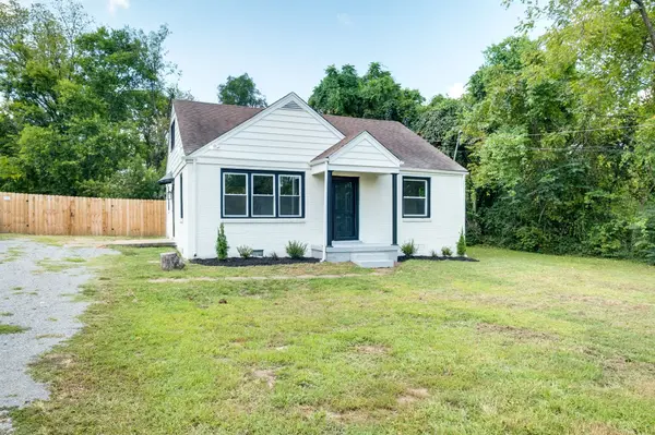 1100 Gibson Dr, Madison, TN 37115