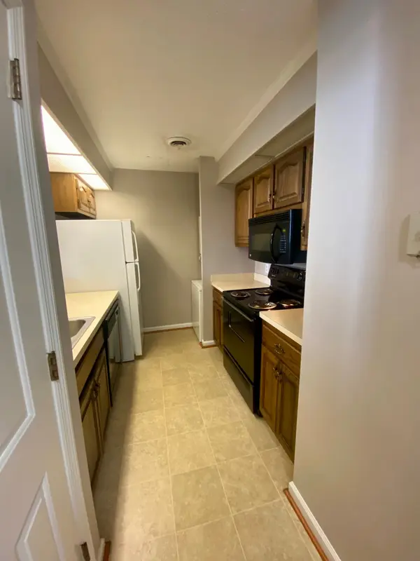 219 Village Cir #W, Dickson, TN 37055