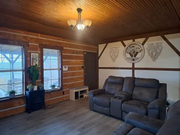 199 Dixon Ln, Waynesboro, TN 38485