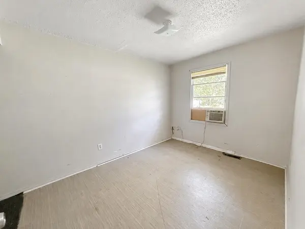 4204-4206 E Wilma St, Wichita, KS 67218