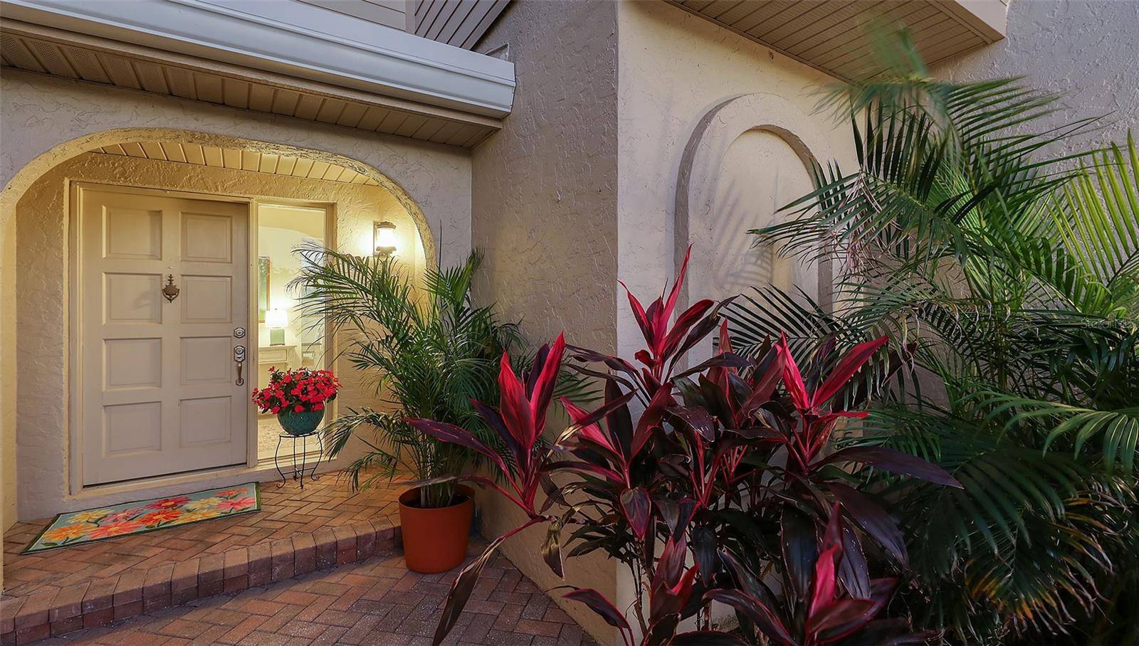2203 HARBOURSIDE DR, Longboat Key, FL 34228