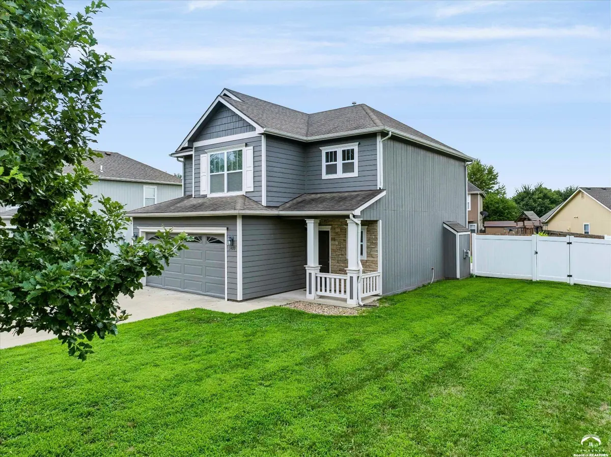 3409 Chance LN, Lawrence, KS 66047