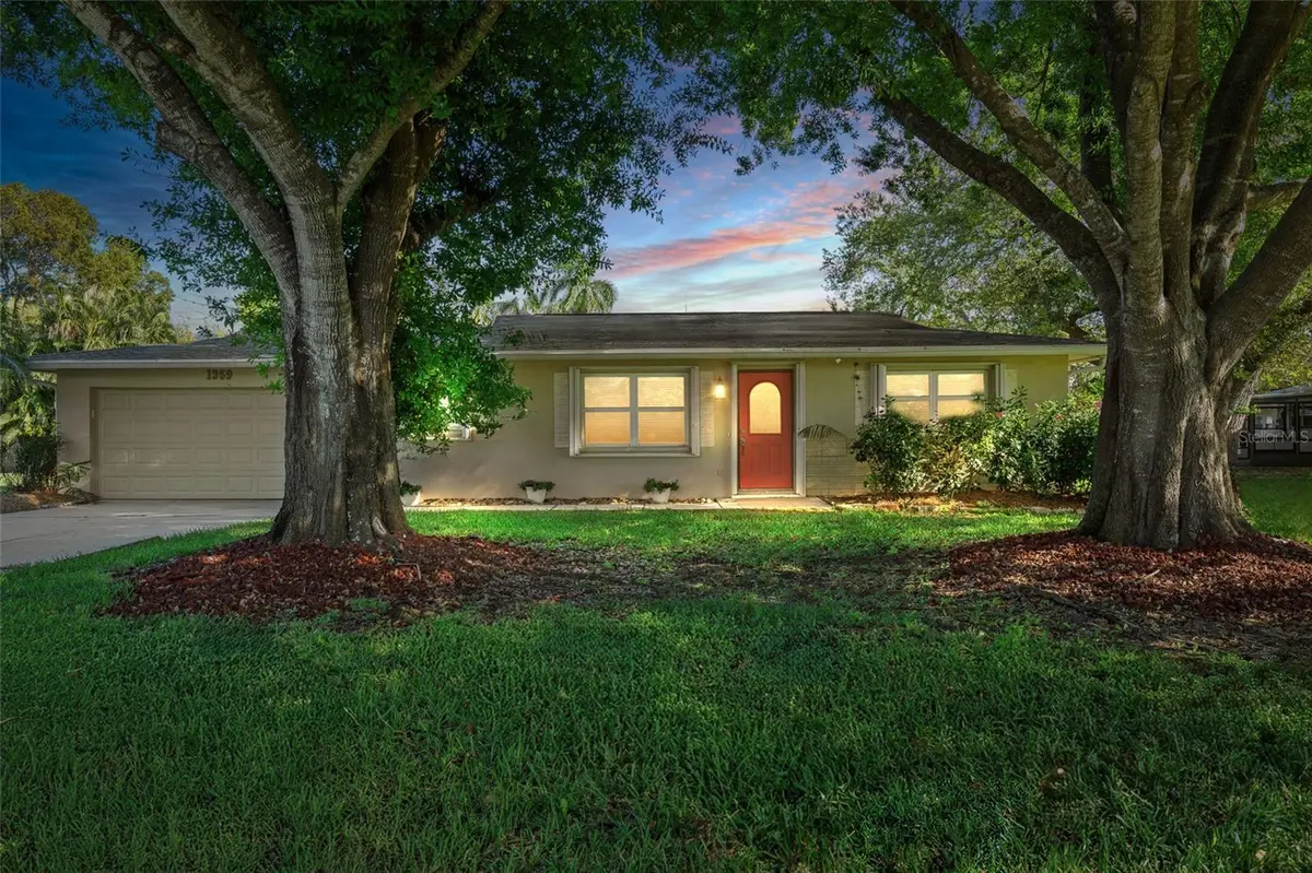 1359 JAMBALANA LN, Fort Myers, FL 33901
